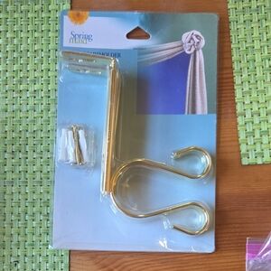 Springmaid Gold Curtain Holdbacks